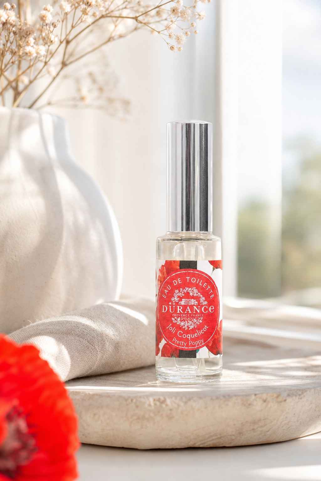 Schöne Mohnblume Mini Eau de Toilette 14ml in einer stimmungsvollen Anwendungsszene