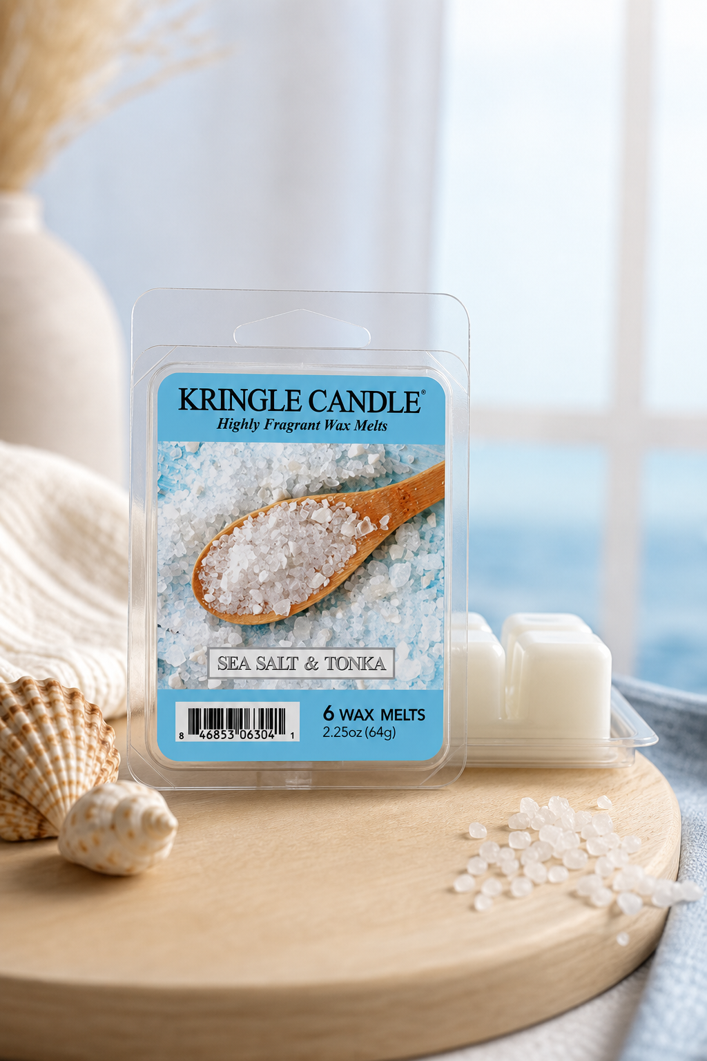 Sea Salt & Tonka Wax Melts 64g in einer stimmungsvollen Anwendungsszene