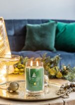 Shimmering Christmas Tree Signature Large Jar 567g 2-Docht – Produktansicht