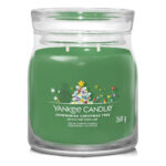 Shimmering Christmas Tree Signature Medium Jar 368g 2-Docht – Produktansicht