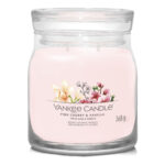 Rosa Yankee Candle Duftkerze im Glas mit geschlossenem Deckel