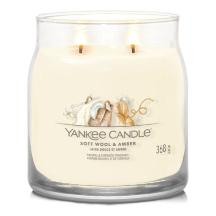 Yankee Candle Kerze mit zwei Flammen und sichtbarem Soft Wool & Amber Etikett