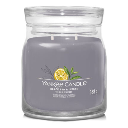 Yankee Candle Black Tea & Lemon Kerze im Glas mit sichtbarem Etikett