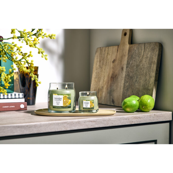 Signature Glas, mittel 368g, Grün – Produktansicht