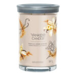 Vanilla Crème Brûlée Duftkerze im Glas mit floralem Etikett