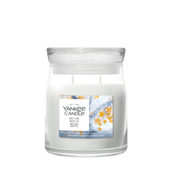 Yankee Candle Silver Birch Kerze im Glas mit sichtbarem Etikett