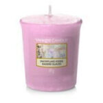 Rosa Yankee Candle Snowflake Kisses Kerze im Glas mit Docht