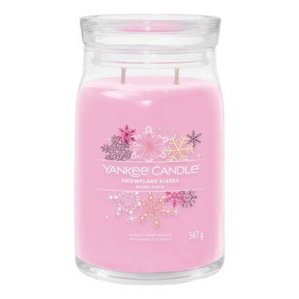 Rosa Yankee Candle Snowflake Kisses im Glas mit zwei Dochten und Schneeflockenetikett