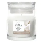 Yankee Candle Soft Blanket Duftkerze im Glas auf weißem Hintergrund