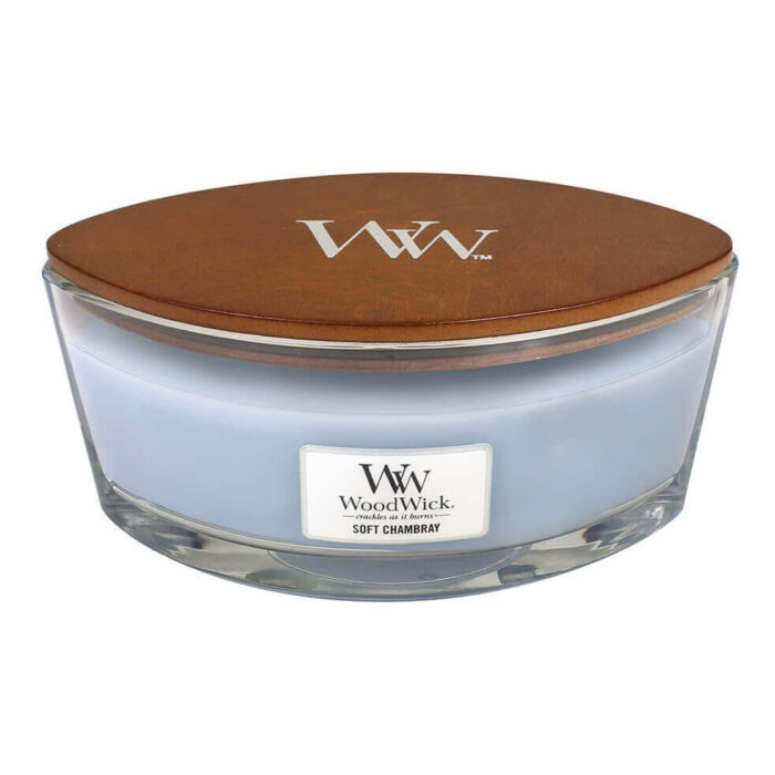 WoodWick Soft Chambray Kerze mit rundem Holzdeckel und Etikett