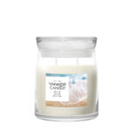 Yankee Candle Sun & Sand Duftkerze im Glas mit sichtbarem Etikett