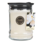 Sweet Magnolia Kerze im Glas mit schwarzem Deckel und Anhängeetikett