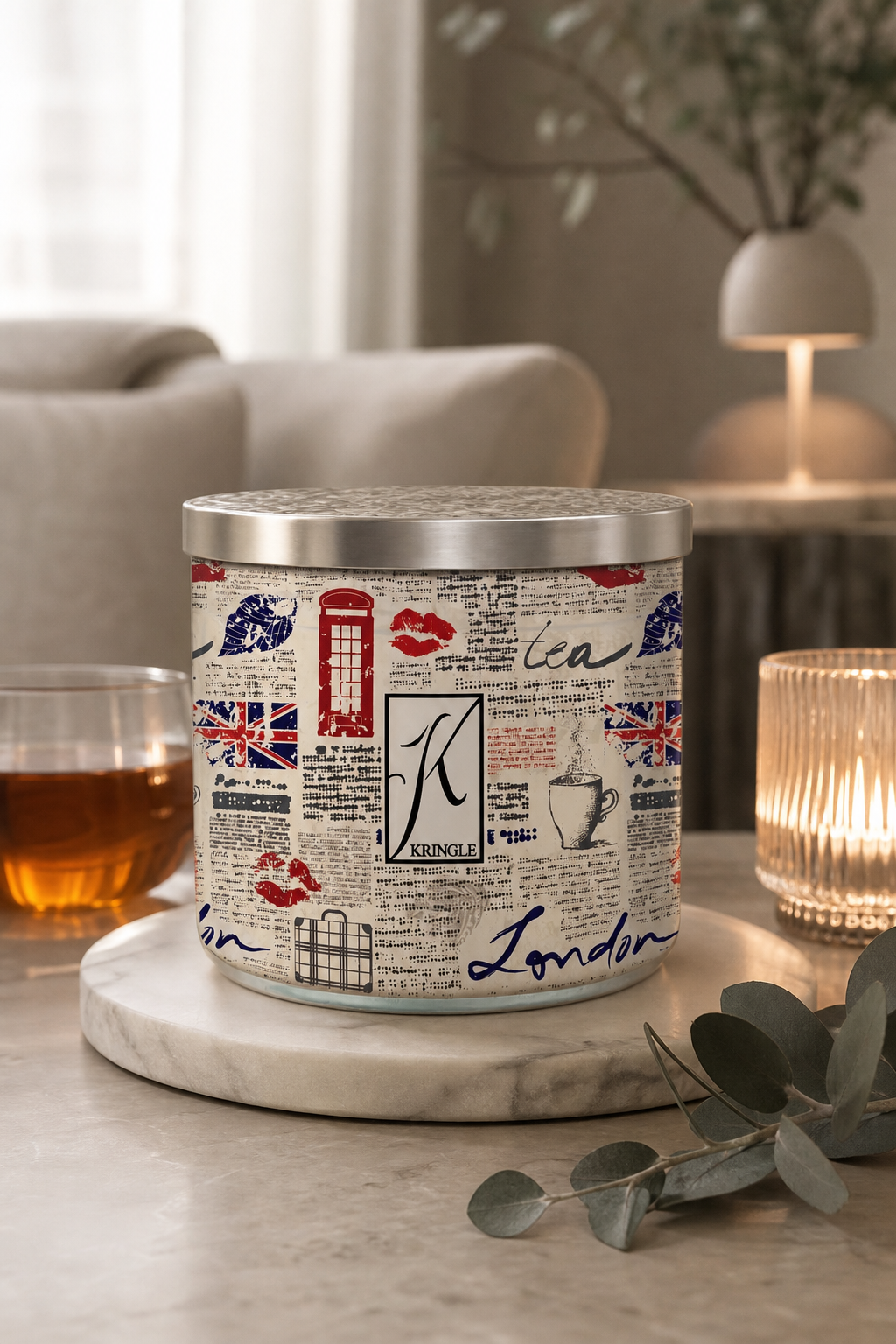Tea Time 396g Tumbler 3-Docht in einer stimmungsvollen Anwendungsszene
