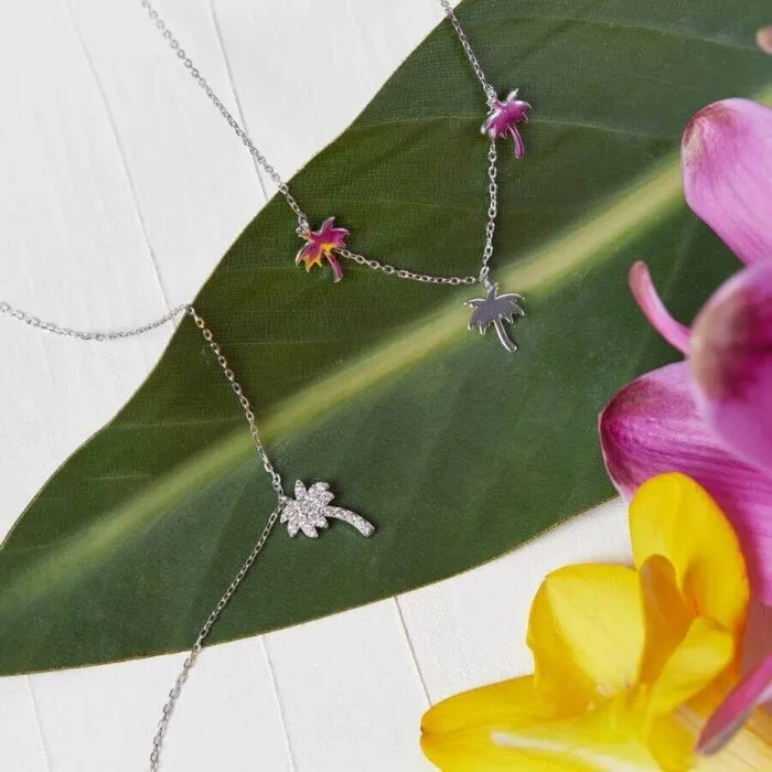 Silberfarbene Fußkette mit Palmen-, Blumen- und tropischen Anhängern