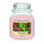 Yankee Candle Tranquil Garden Kerze im Glas mit transparentem Deckel