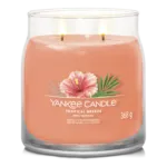 Yankee Candle Tropical Breeze Kerze mit Hibiskusmotiv und zwei brennenden Dochten