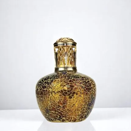 Goldbraune Duftlampe mit dekorativem Mosaikmuster und durchbrochenem Deckel