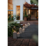 Uyuni Outdoor LED Stumpenkerze 8,4 x 10cm sandstone – Produktansicht