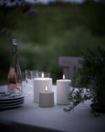 Uyuni Outdoor LED Stumpenkerze 8,4 x 20cm weiß – Produktansicht