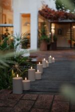 Uyuni Outdoor LED Stumpenkerze 8,4 x 20cm weiß – Produktansicht