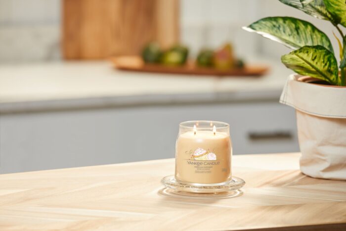 Vanilla Cupcake Signature Medium Jar 368g 2-Docht – Produktansicht