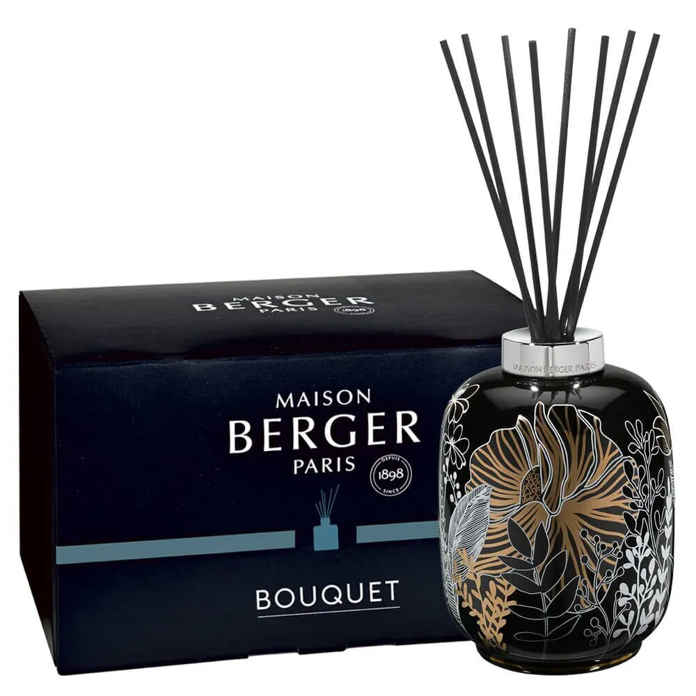 Maison Berger Diffuser mit Verpackung Schwarzer Maison Berger Diffuser mit Duftstäbchen neben Verpackung