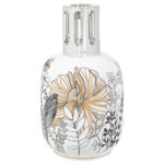 Weiße Duftlampe mit floraler Vegetale-Weiß-Dekoration von Maison Berger