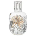Weiße Duftlampe mit floraler Vegetale-Weiß-Dekoration von Maison Berger
