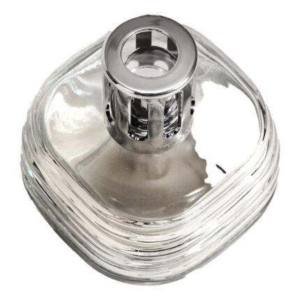 Klare Lampe Berger neben schwarzer Maison-Berger-Paris-Verpackung
