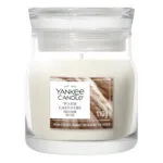 Yankee Candle Warm Cashmere Duftkerze im Glas vor weißem Hintergrund