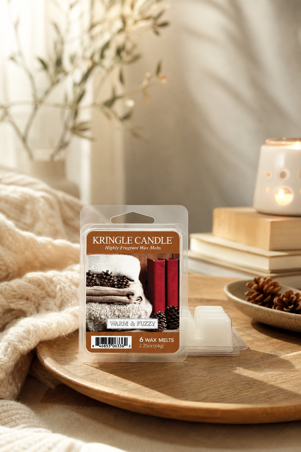 Warm & Fuzzy Wax Melts 64 g in einer stimmungsvollen Anwendungsszene