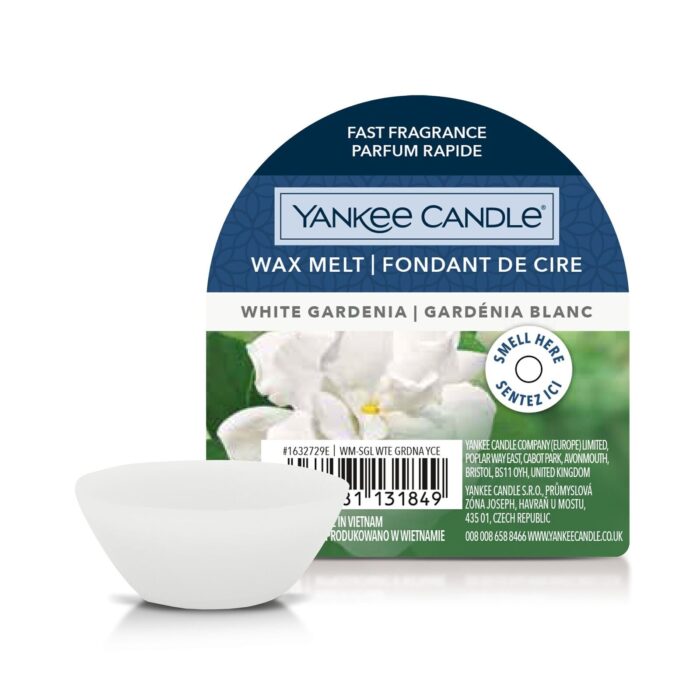 White Gardenia Wax Melt von Yankee Candle mit Verpackung und weißer Schale