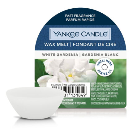 White Gardenia Wax Melt von Yankee Candle mit Verpackung und weißer Schale