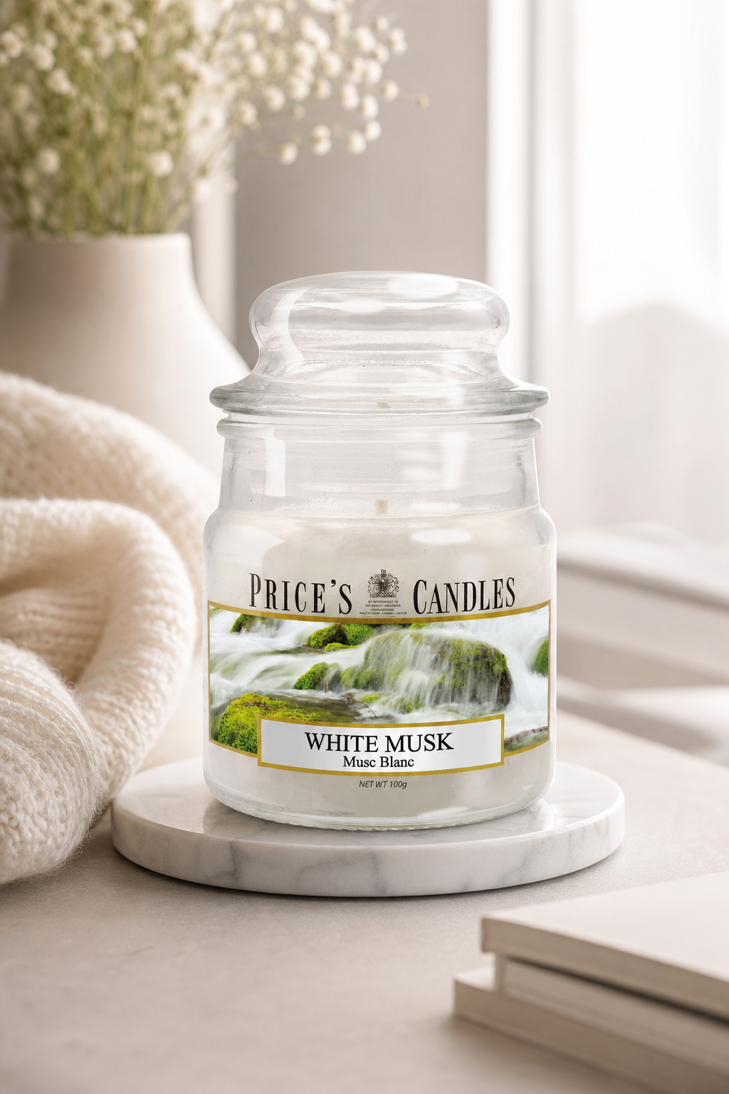 White Musk 100g in einer stimmungsvollen Anwendungsszene