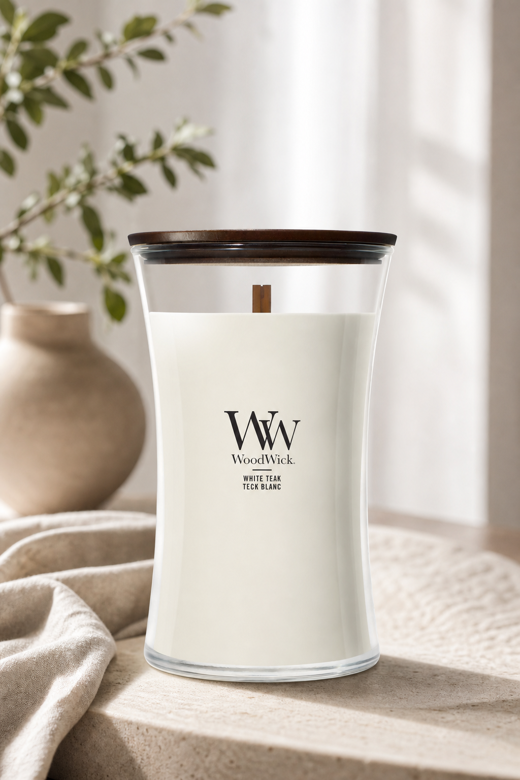 White Teak 610g in einer stimmungsvollen Anwendungsszene