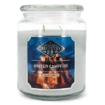 Weiße Winter-Campfire-Duftkerze im Glas mit Deckel und Etikett